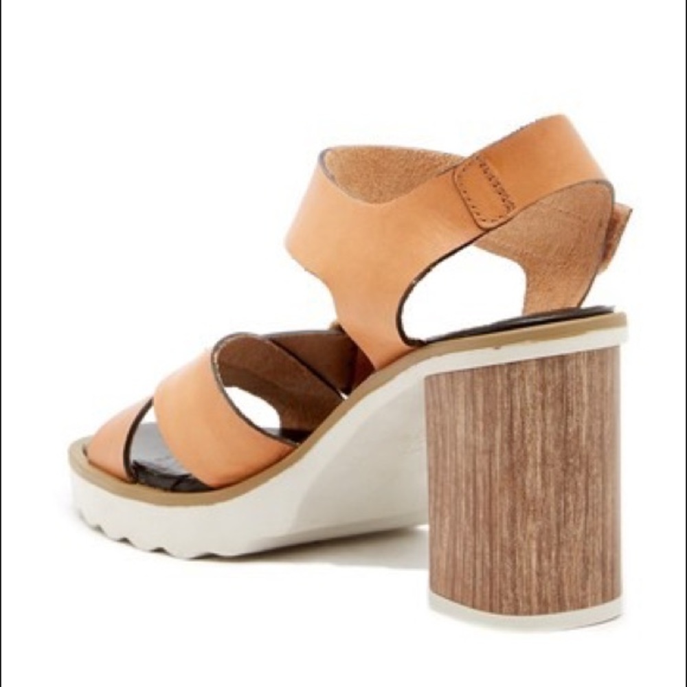 Hispanitas Gigi Leather Sandals - Picture 2 of 4